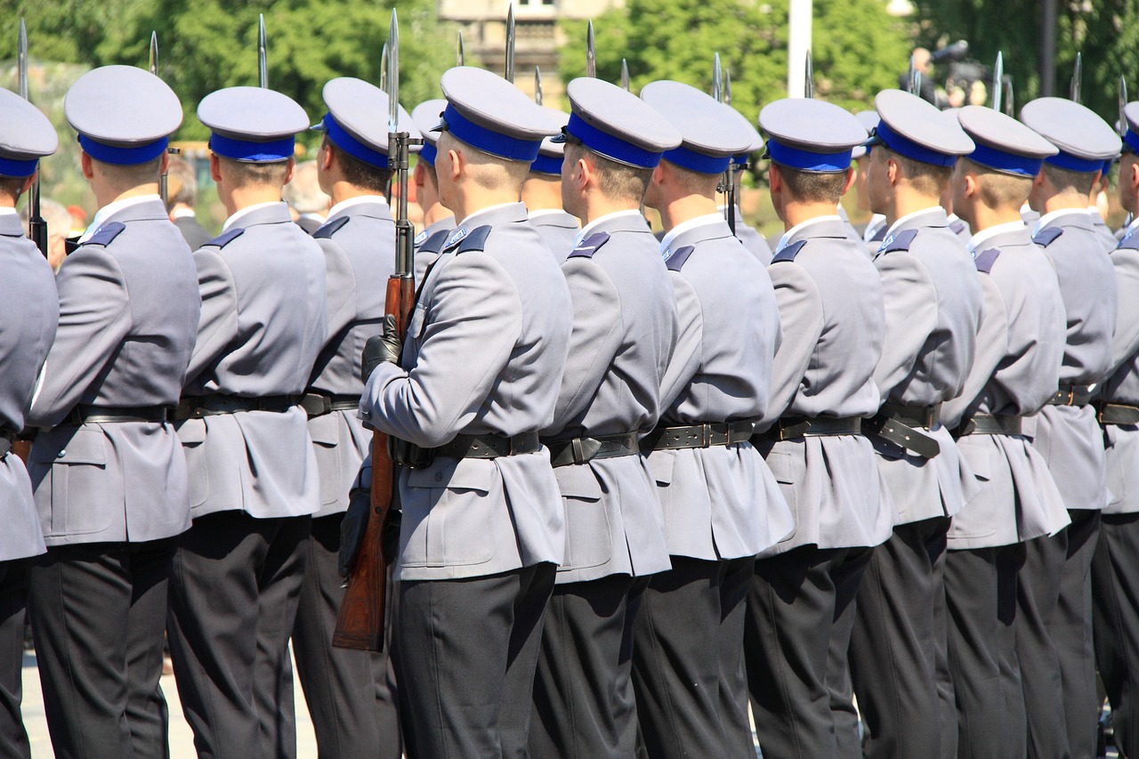 最新交警反光制服，安全、科技與時尚的三重保障